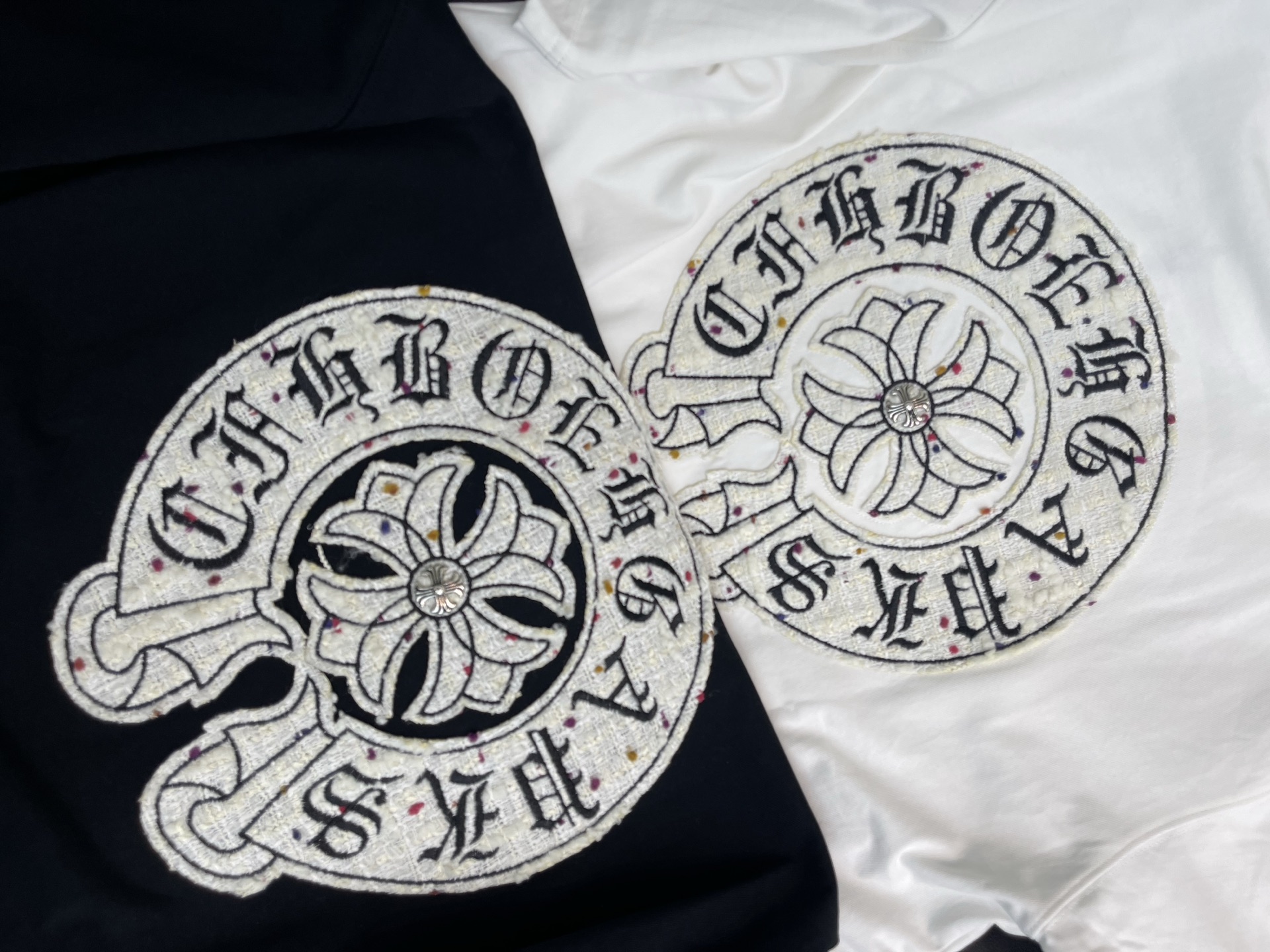 Women's short sleeves